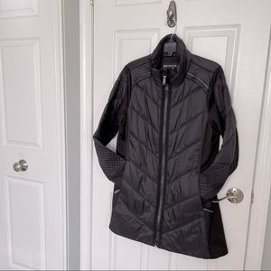 NWOT Athleta Rock Ridge Primaloft Black Coat in Hard to Find CYA Length